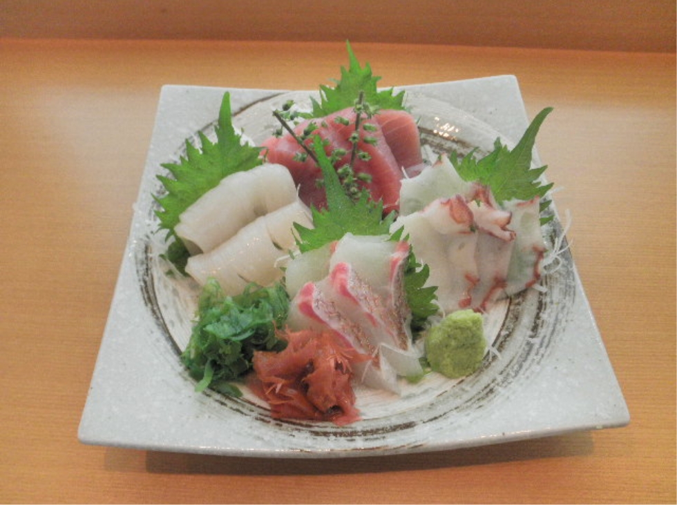 刺身盛り合わせ